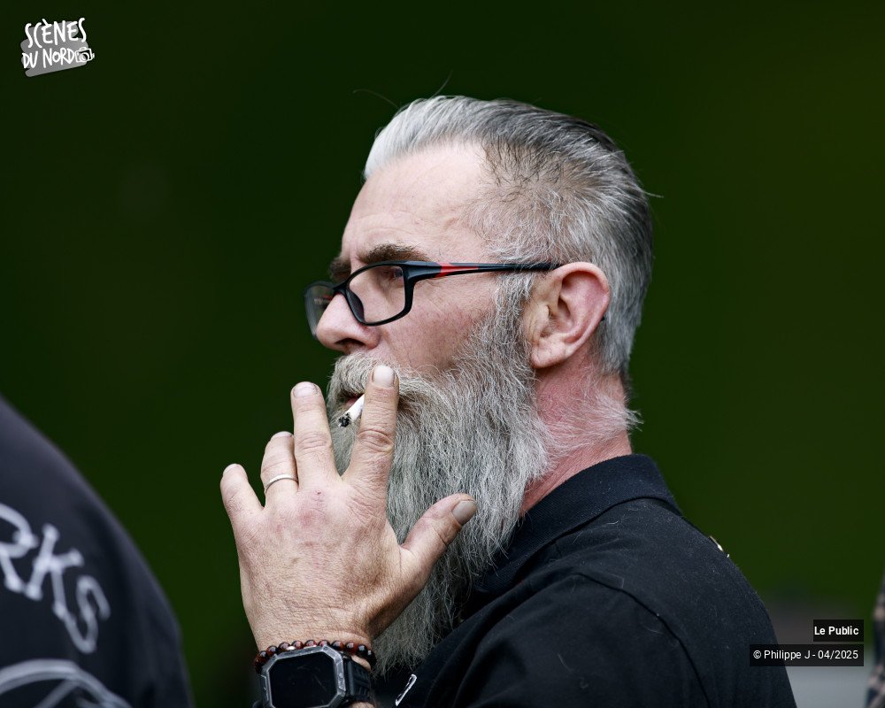 26/35 photos du spectacle FurioUs CirKus III Le Public