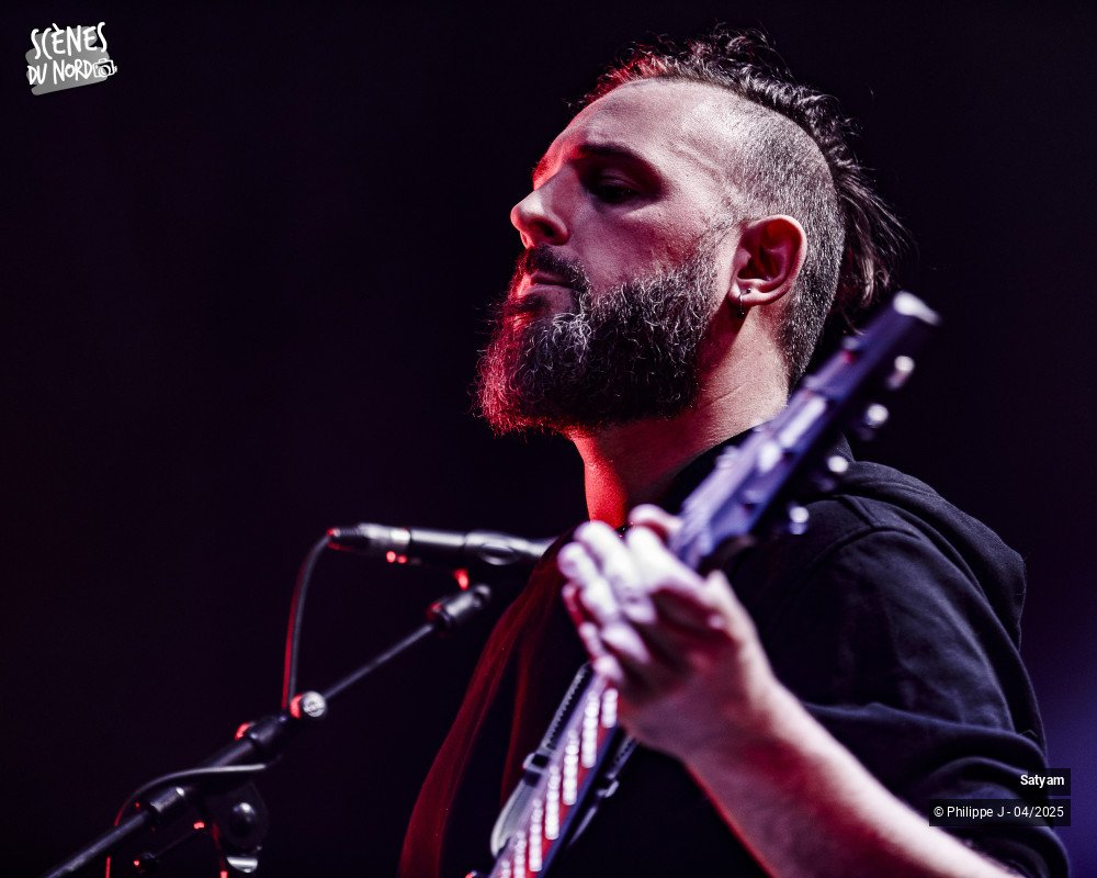 19/19 photos du spectacle Satyam