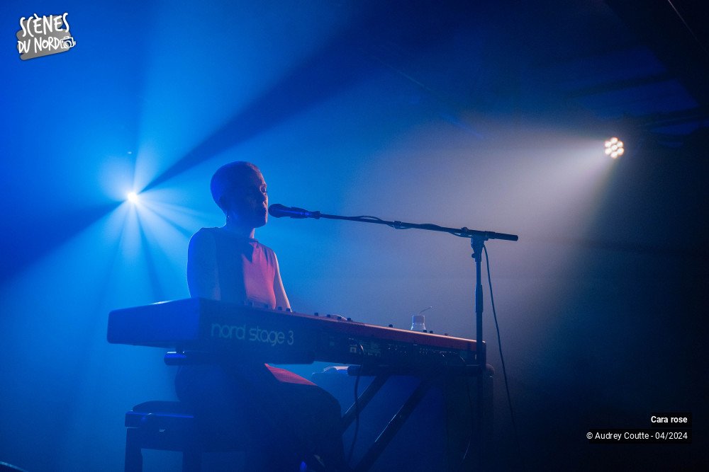 8/10 photos du spectacle Cara Rose