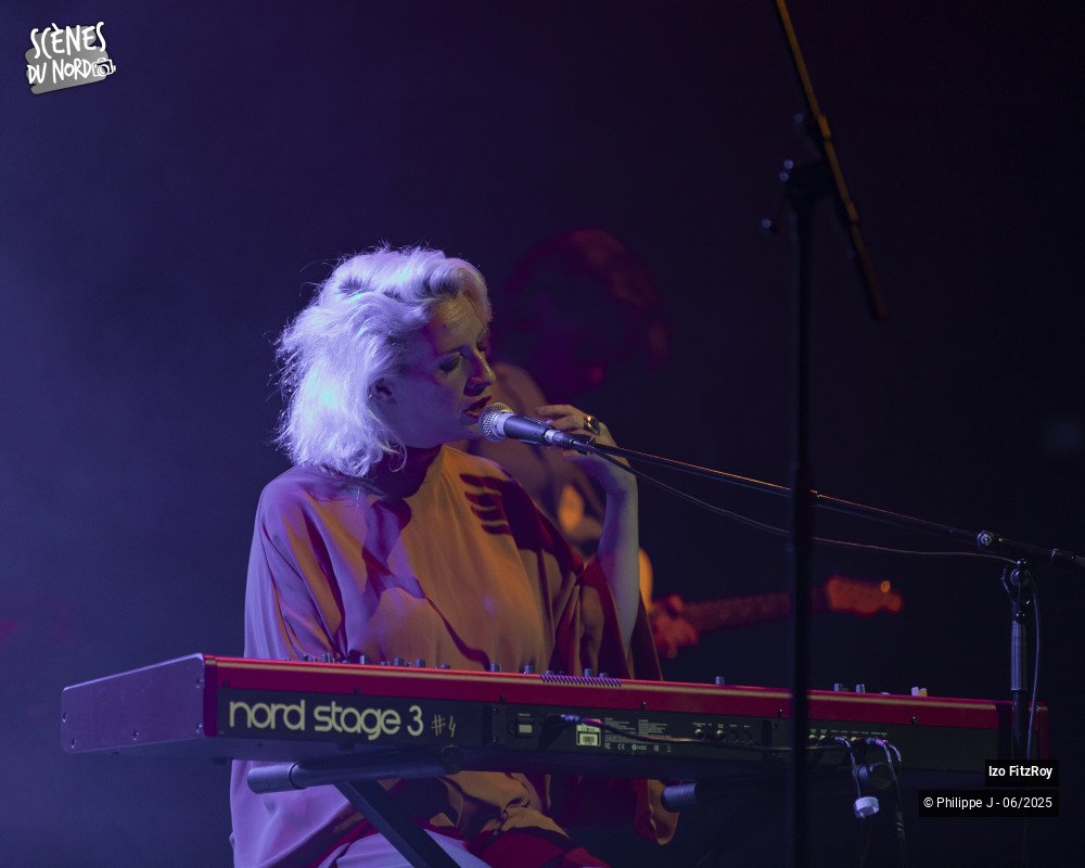 1/11 photos du spectacle Izo FitzRoy