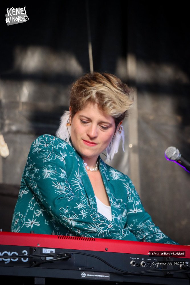 14/17 photos du spectacle Nina Attal  et Electric Ladyland