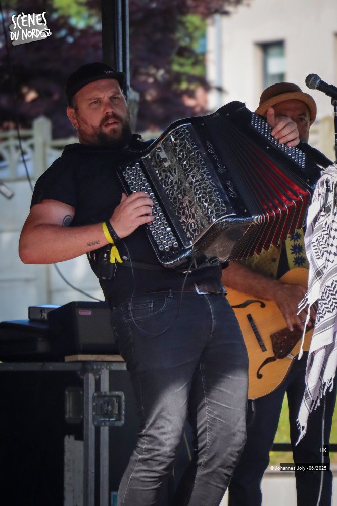 8/20 photos du spectacle HK