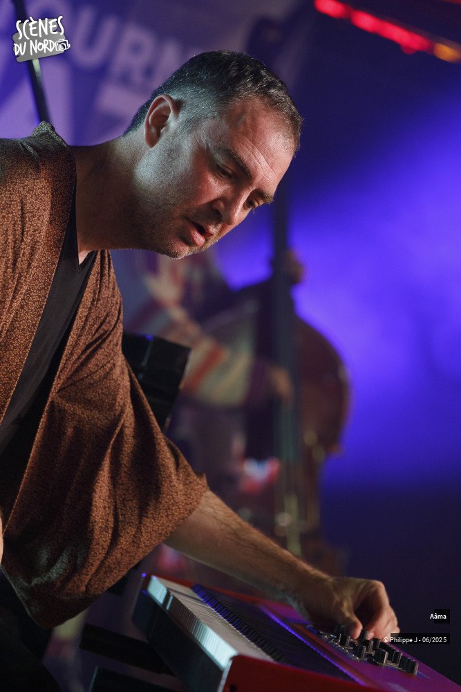 13/16 photos du spectacle Aâma