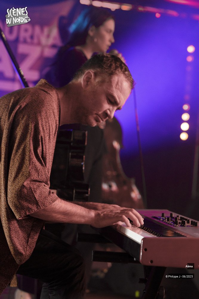 14/16 photos du spectacle Aâma