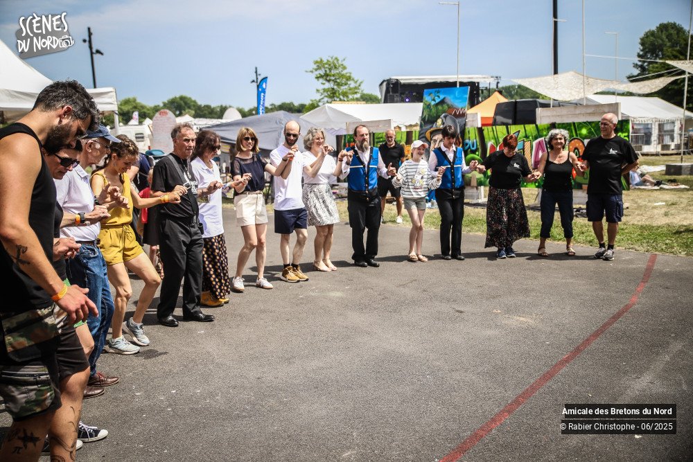 11/20 photos du spectacle Les bretons du nord les danseurs