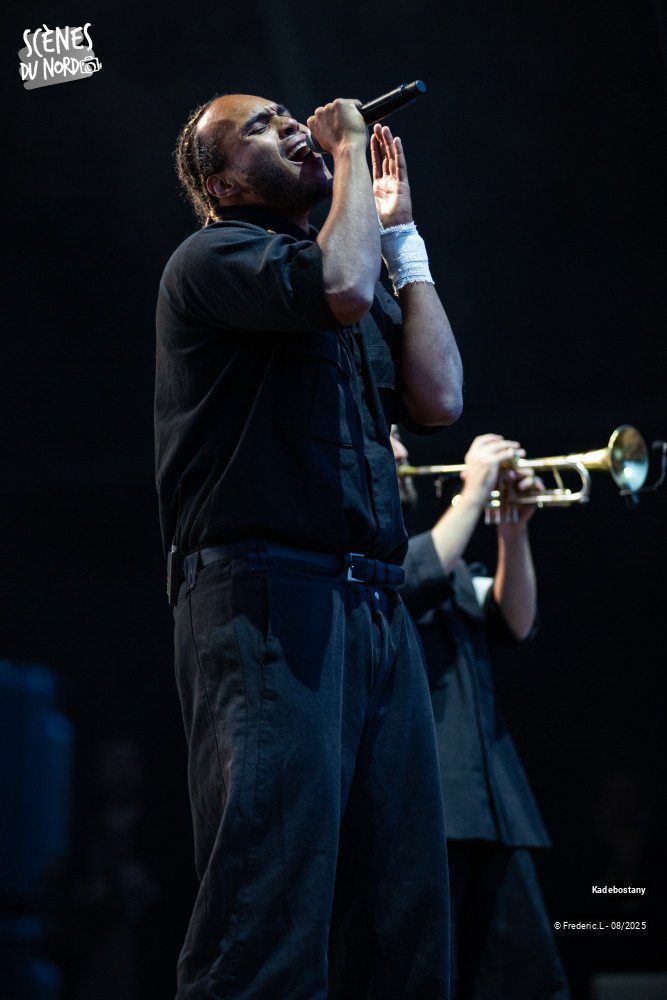 18/20 photos du spectacle KADEBOSTANY