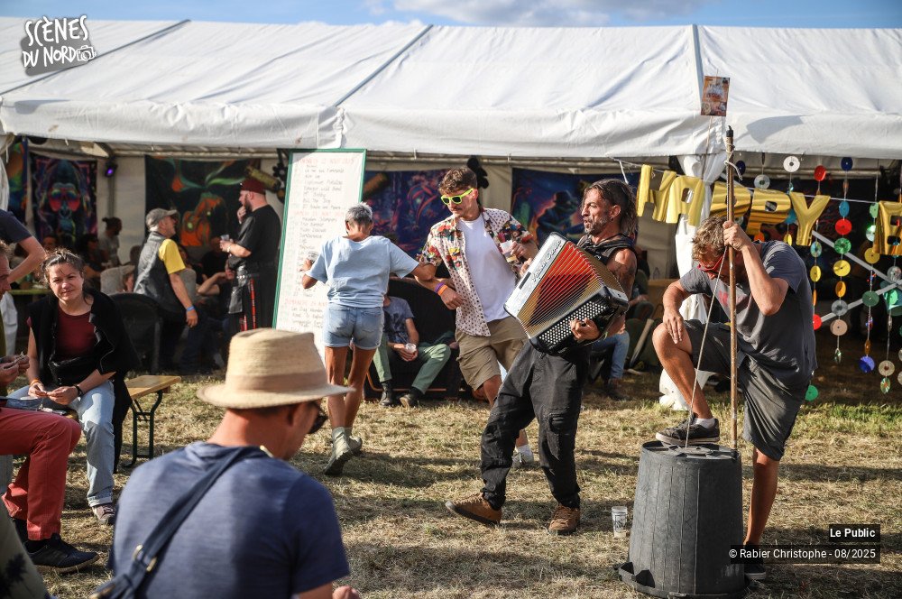 9/20 photos du spectacle Ambiance 3 au festival Le P'tit Wood 2025