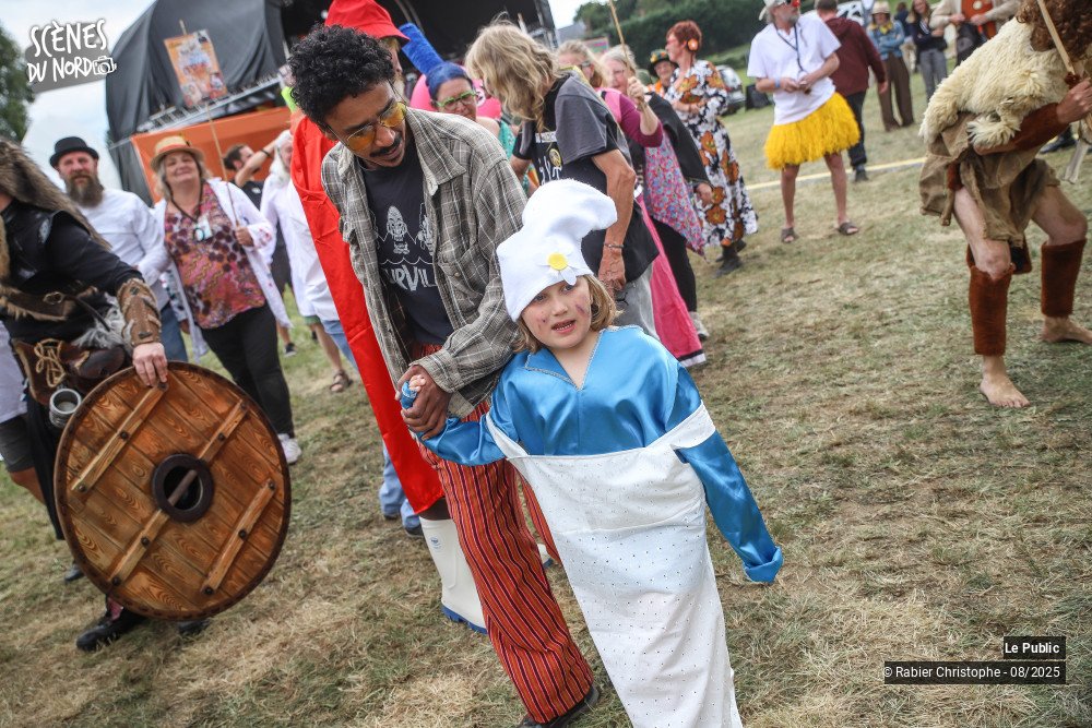 6/15 photos du spectacle Ambiance 7 au festival Le P'tit Wood 2025