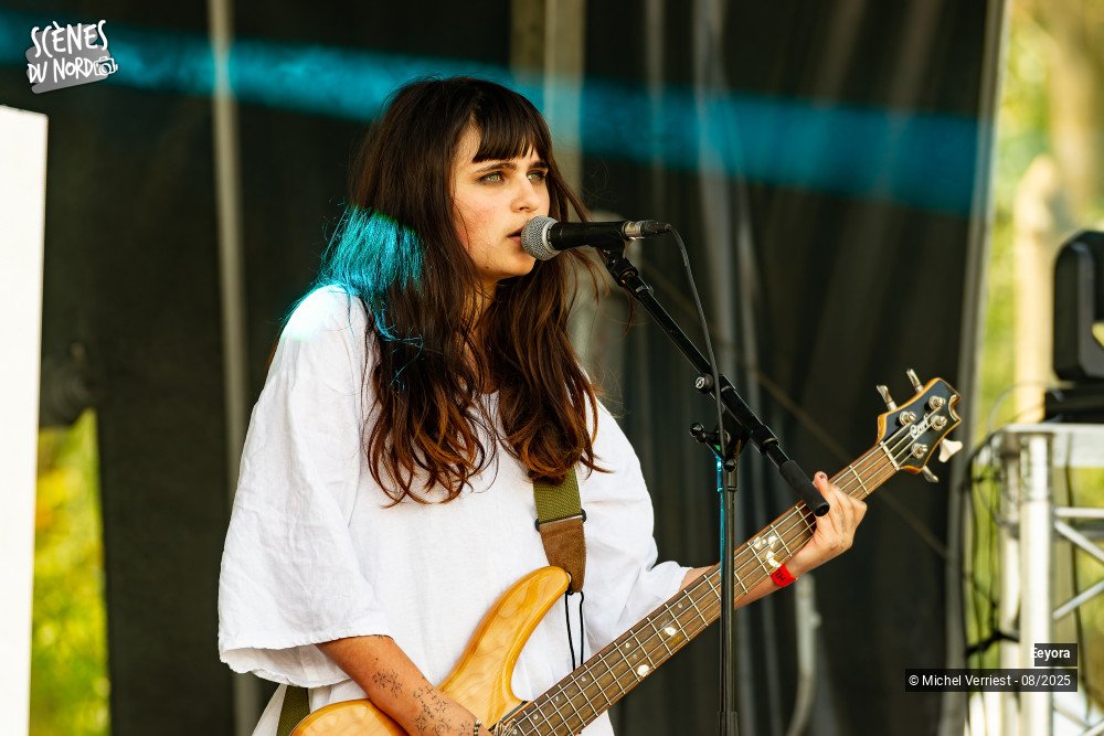 10/20 photos du spectacle Eeyora au Hush festival