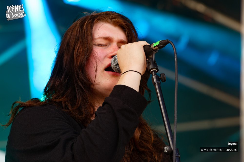 11/20 photos du spectacle Eeyora au Hush festival