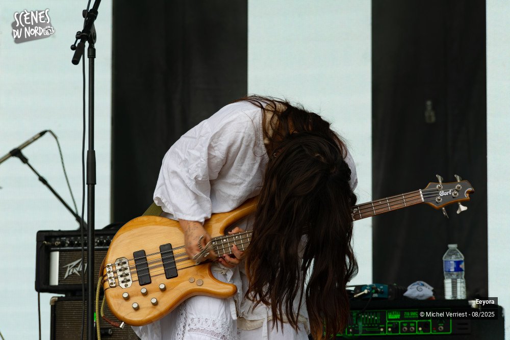 16/20 photos du spectacle Eeyora au Hush festival