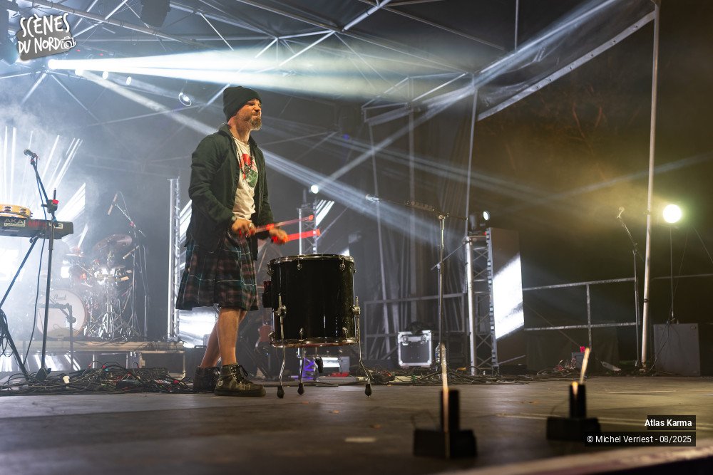 16/20 photos du spectacle Atlas Karma au Hush festival