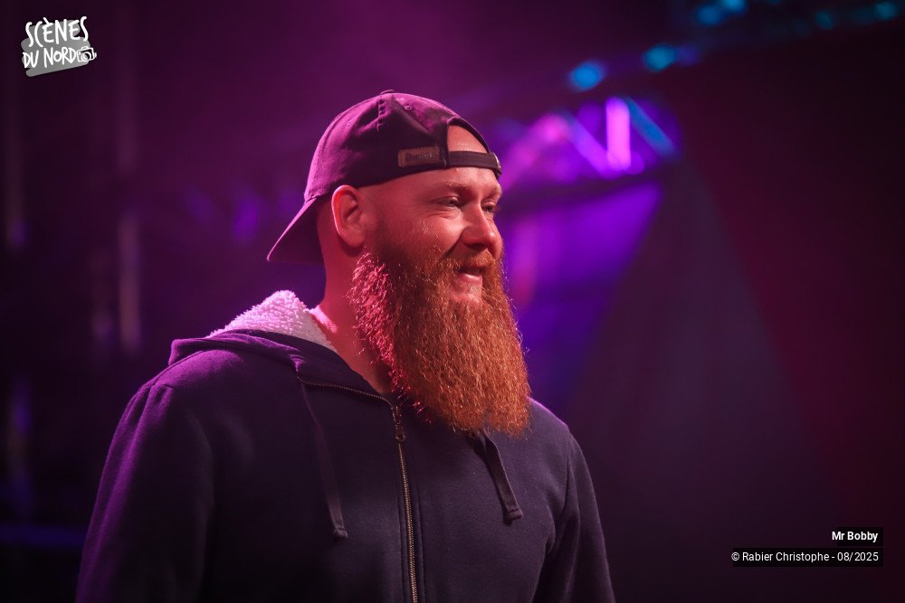 19/20 photos du spectacle Mr bobby