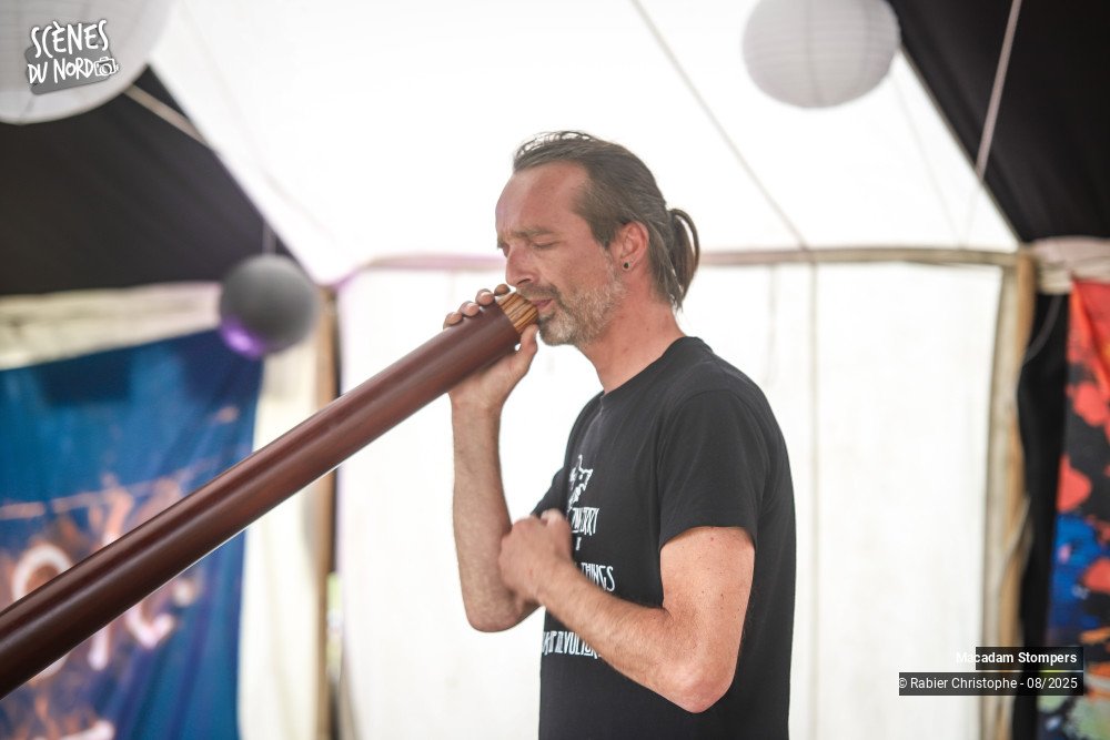 19/20 photos du spectacle macadam stompers