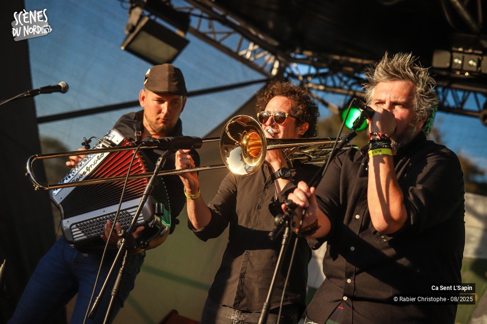 6/20 photos du spectacle Ca sent l'sapin