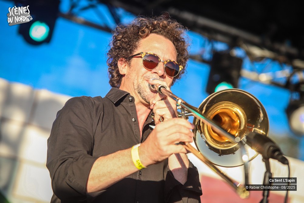 11/20 photos du spectacle Ca sent l'sapin