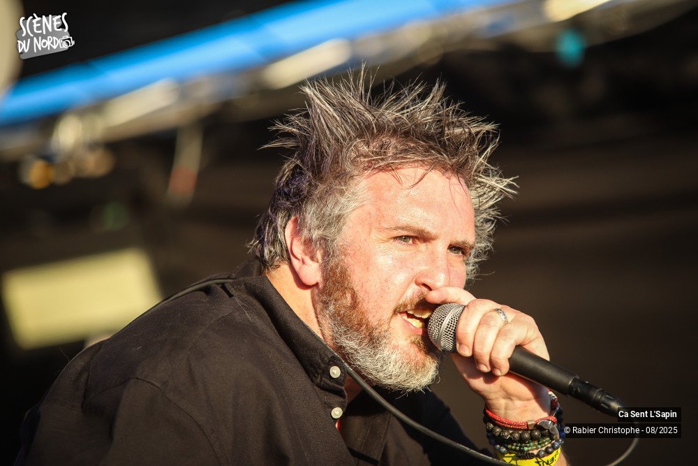 19/20 photos du spectacle Ca sent l'sapin