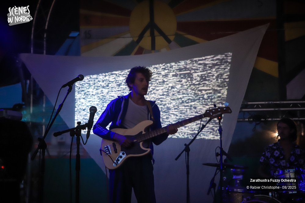 1/20 photos du spectacle zara thus tra fuzzu orchestra