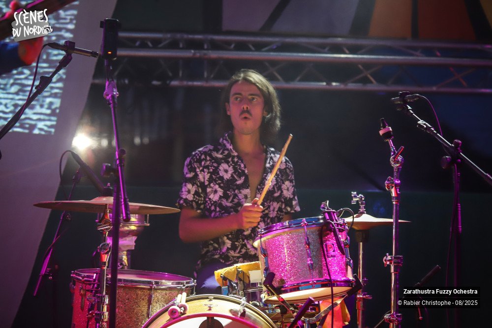 7/20 photos du spectacle zara thus tra fuzzu orchestra