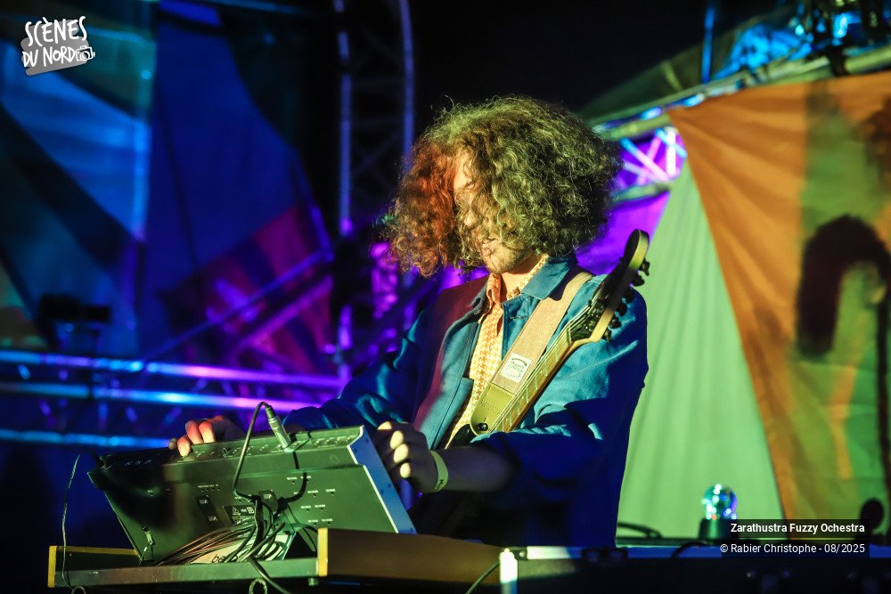 11/20 photos du spectacle zara thus tra fuzzu orchestra