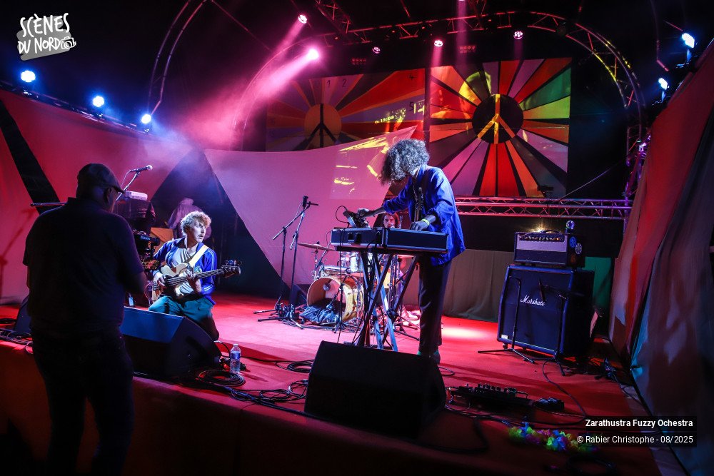 20/20 photos du spectacle zara thus tra fuzzu orchestra