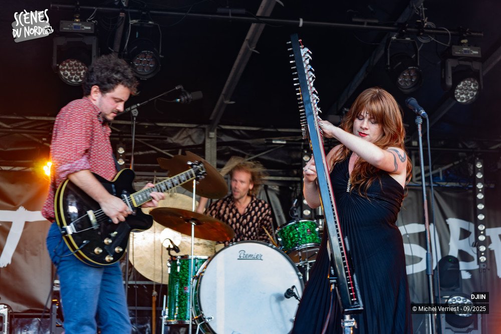 6/20 photos du spectacle DJIIN au Slbfest 2025