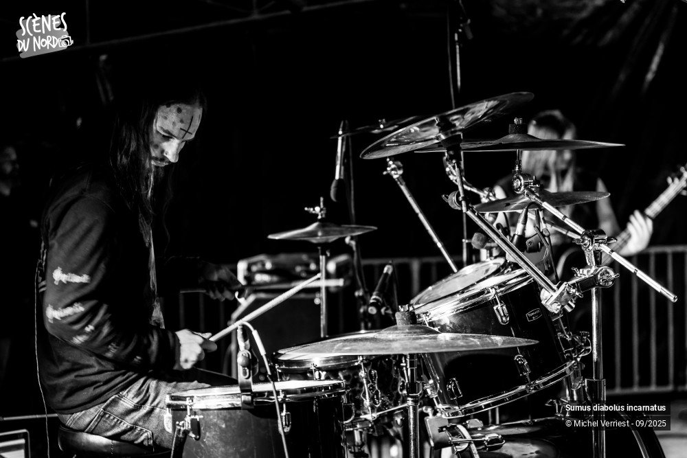 1/13 photos du spectacle Sumus diabolus incarnatus au Slbfest 2025