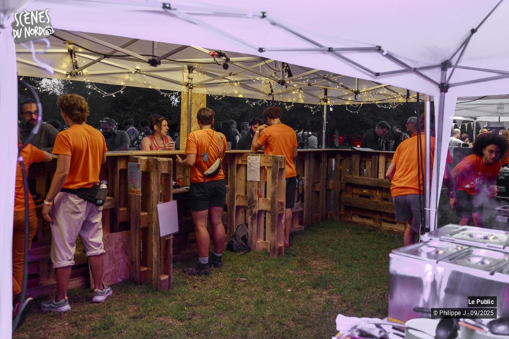 12/24 photos du spectacle Ambiance Les Vents Contraires 2025 #1