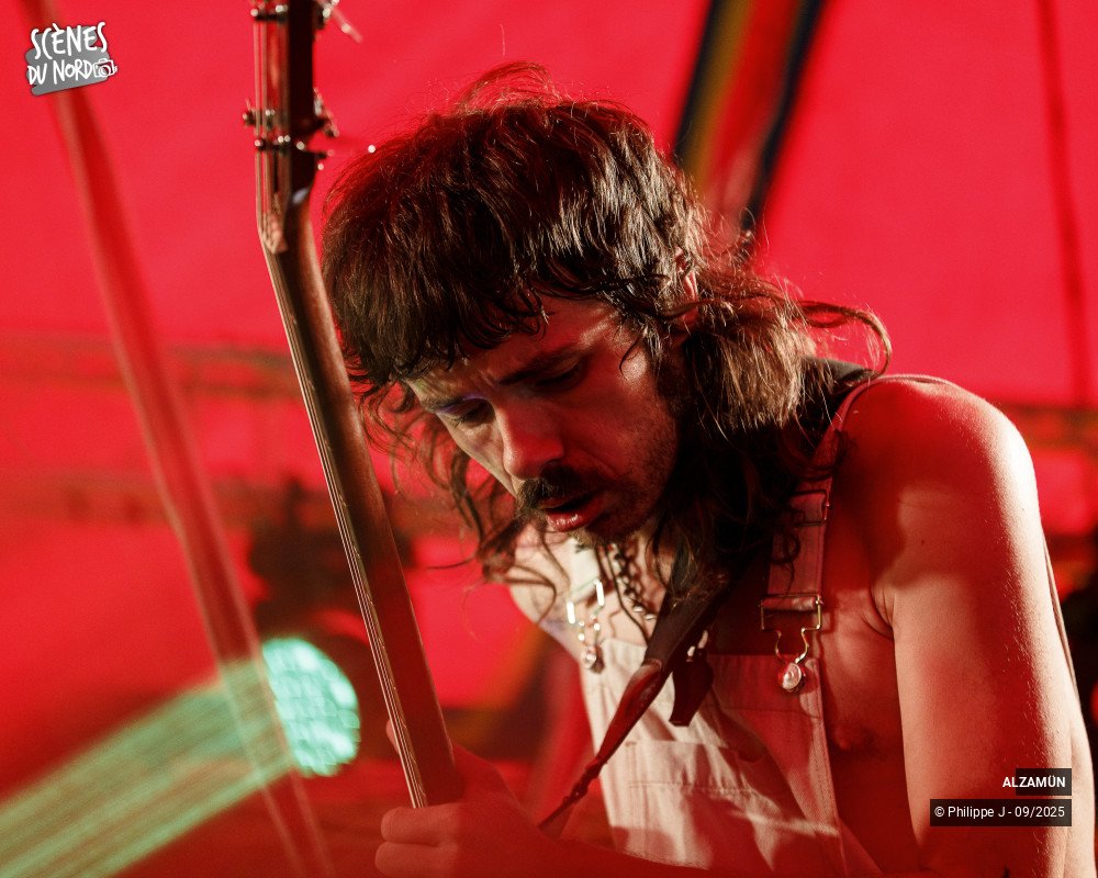 3/4 photos du spectacle Alzamün