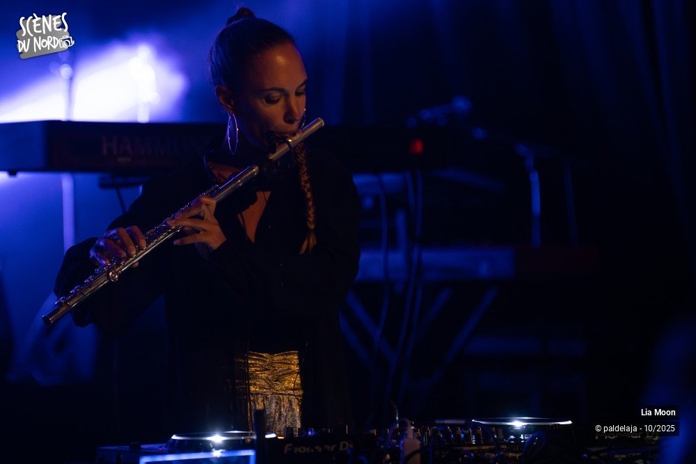 2/18 photos du spectacle Lia Moon