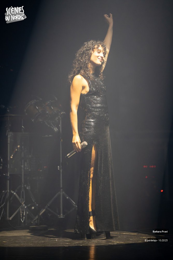 2/5 photos du spectacle Barbara Pravi