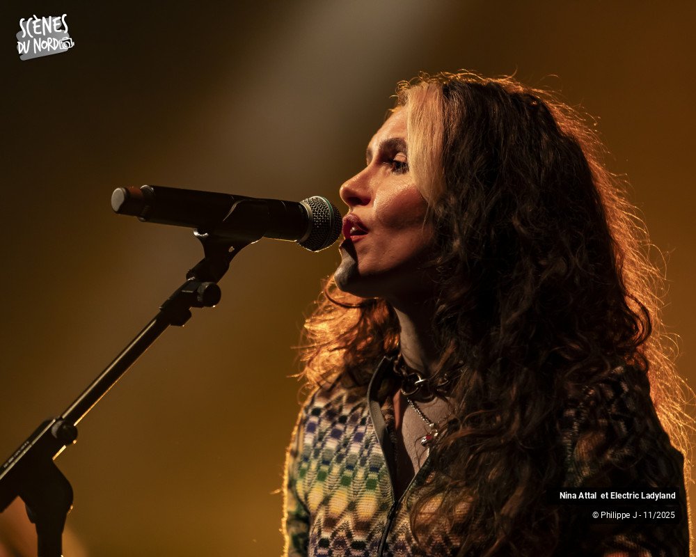 19/20 photos du spectacle Nina Attal