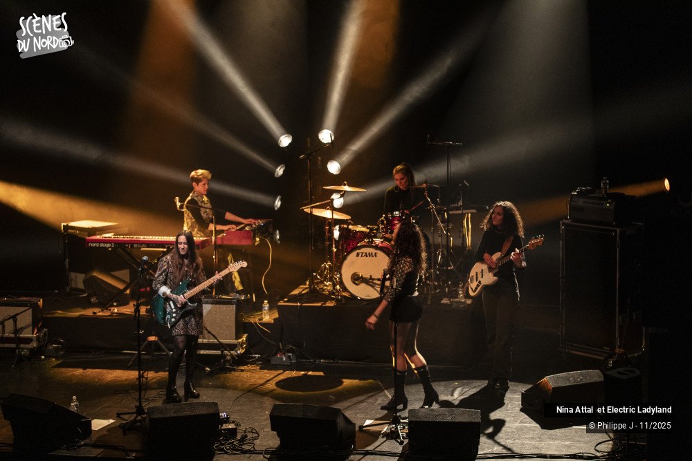 20/20 photos du spectacle Nina Attal