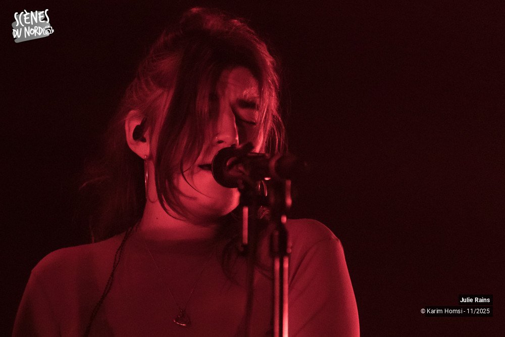 8/8 photos du spectacle Julie Rains