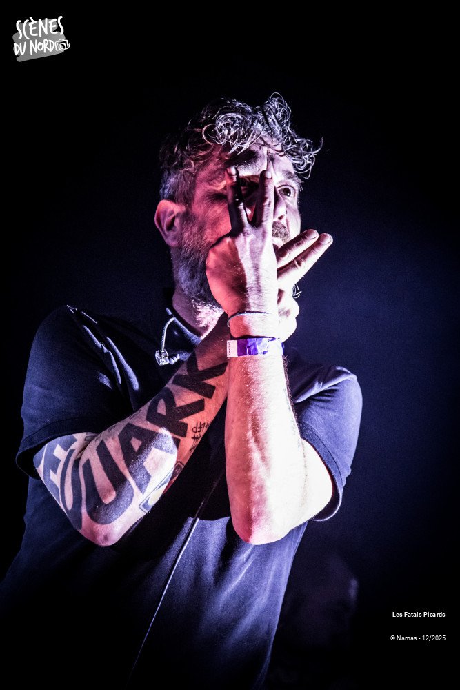 19/20 photos du spectacle Les Fatals Picards