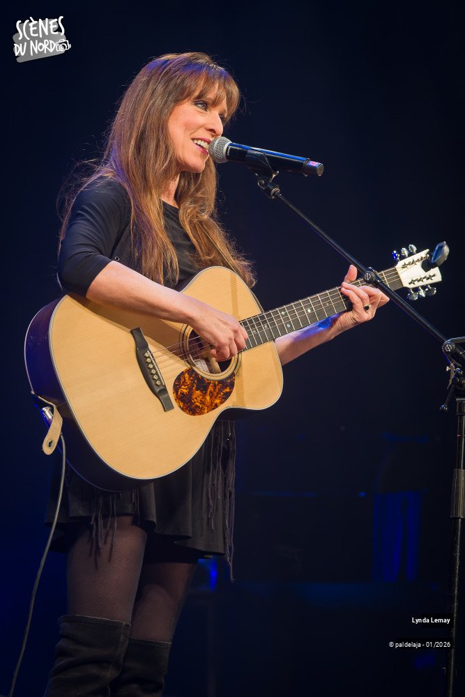 3/8 photos du spectacle Lynda Lemay