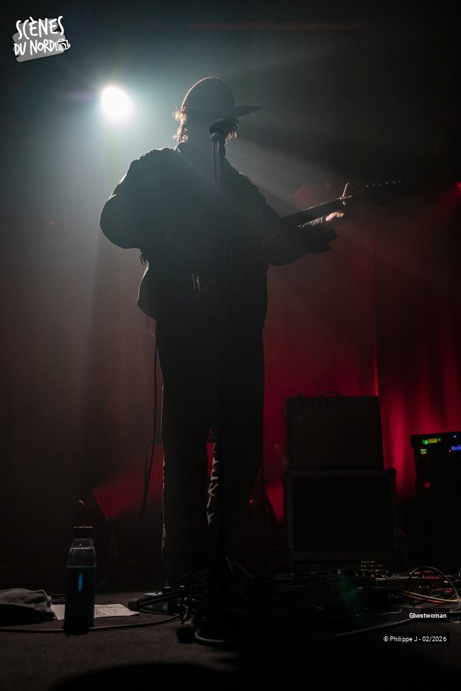 1/8 photos du spectacle Ghostwoman