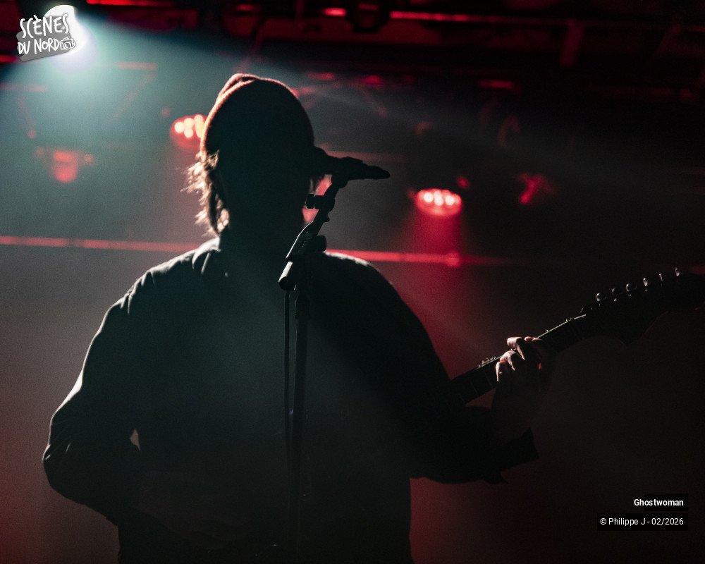 5/8 photos du spectacle Ghostwoman