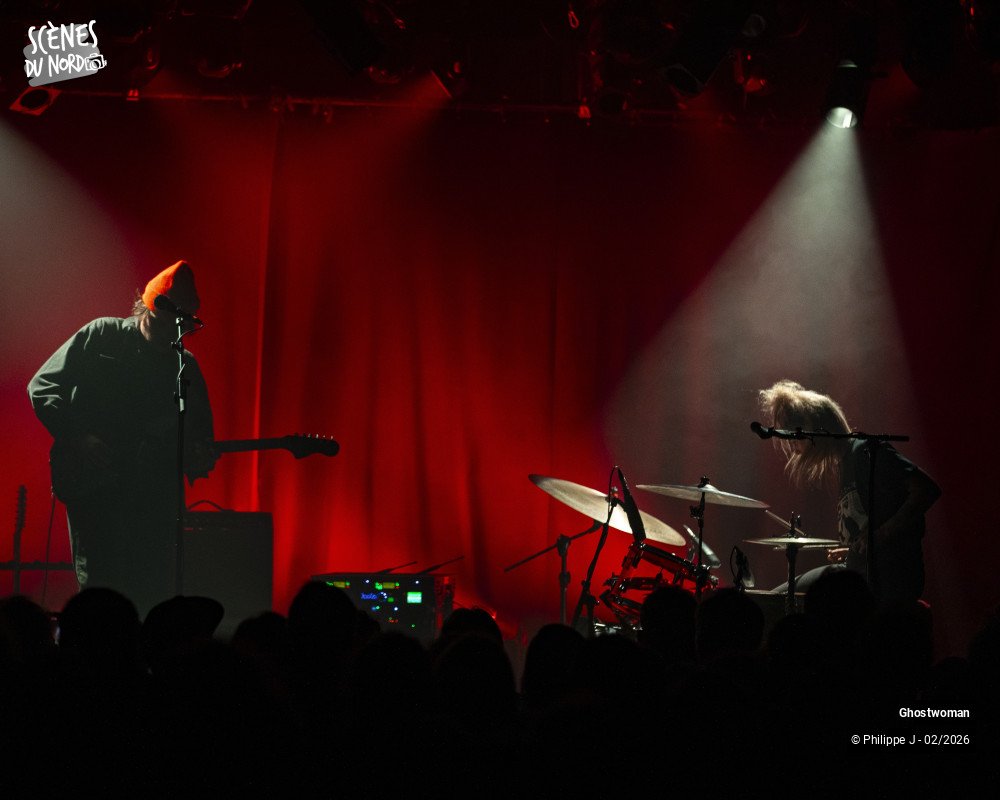 8/8 photos du spectacle Ghostwoman
