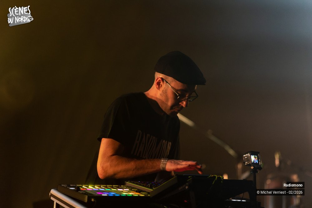 8/17 photos du spectacle radiomono