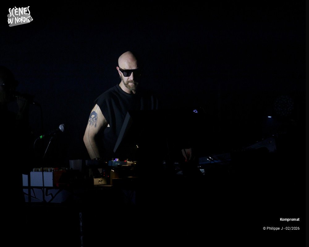 3/12 photos du spectacle Kompromat