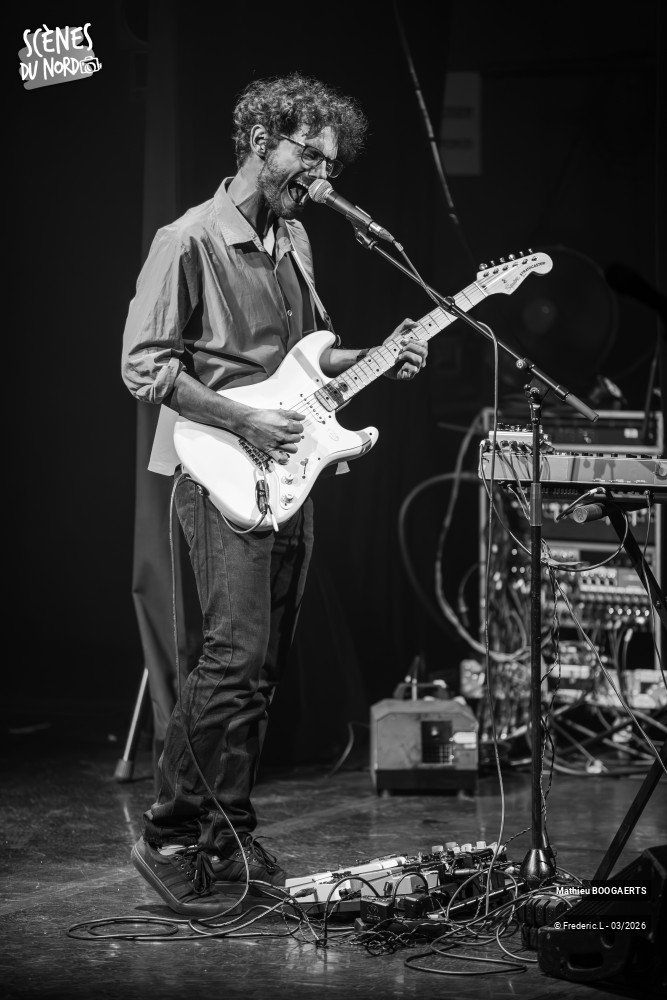 8/18 photos du spectacle Mathieu Boogaerts