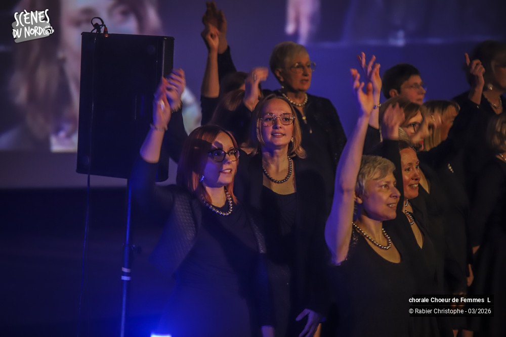 9/20 photos du spectacle Le choeur de Femmes L - L se projette