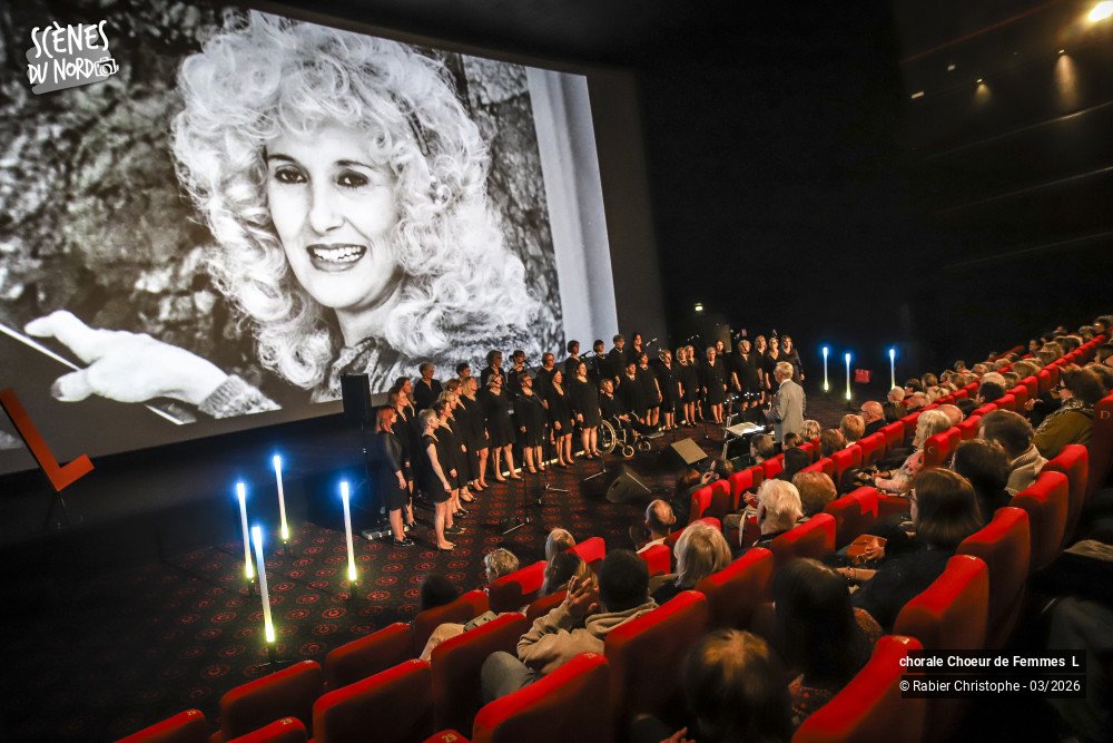 11/20 photos du spectacle Le choeur de Femmes L - L se projette