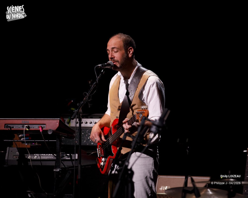 5/8 photos du spectacle Emily Loizeau