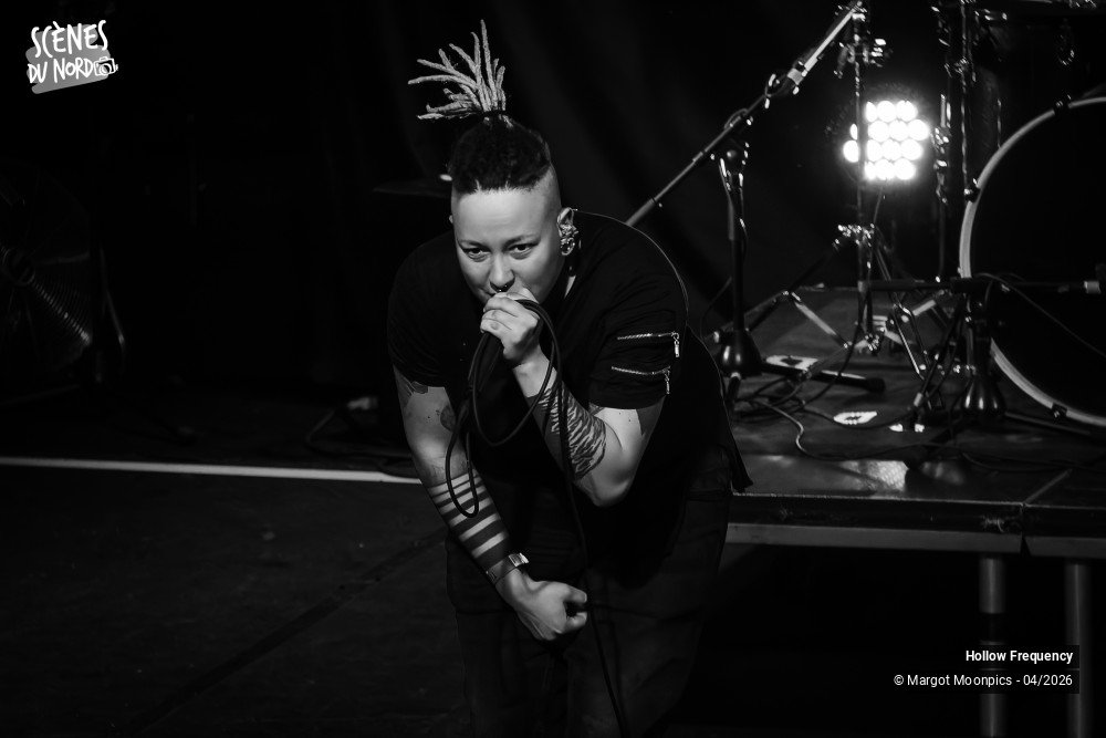 8/8 photos du spectacle Hollow Frequency - Black Lab