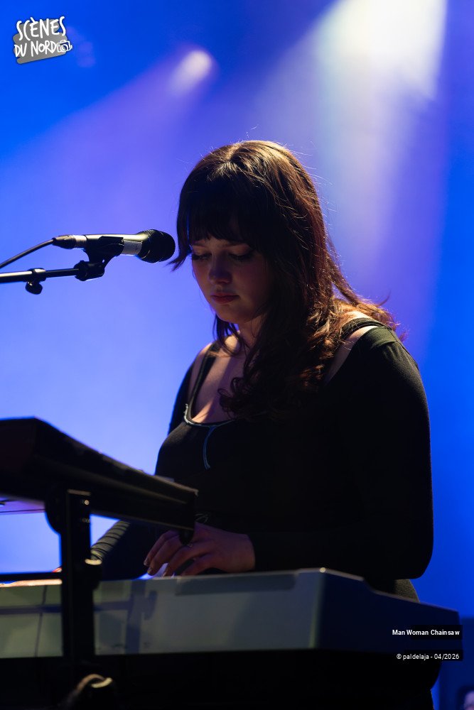 2/16 photos du spectacle Man Woman Chainsaw