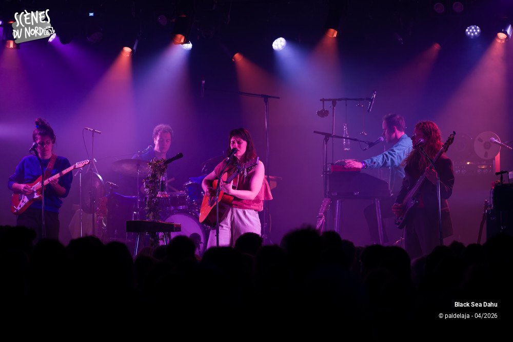 13/16 photos du spectacle Black Sea Dahu