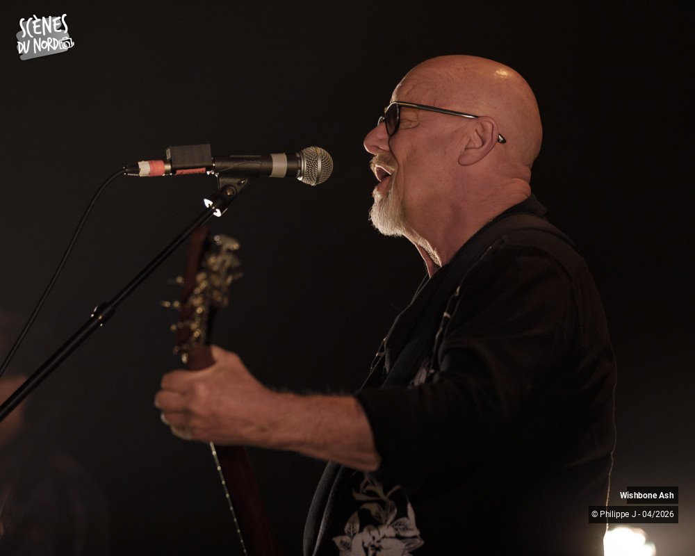 1/12 photos du spectacle Wishbone Ash