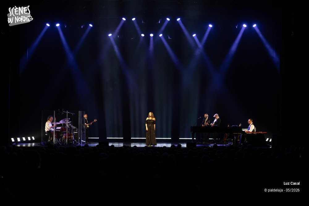 16/16 photos du spectacle Luz Casal